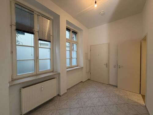 Helle Erdgeschosswohnung - 