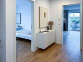 Flur mit Blick zu Terrasse - 