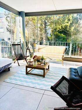 Bild 1 - Provisionsfrei! Exklusive 4-Zimmer-Wohnung mit verglastem Balkon, Aufzug &TG-Stellplatz in Frankfurt