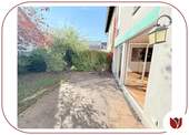 Blick über die Terrasse - 