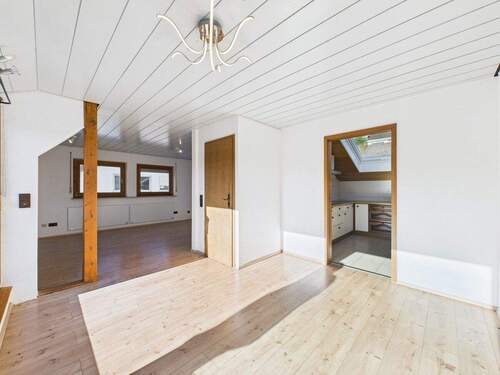 Esszimmer - 4 Zimmer Etagenwohnung in Oberndorf am Neckar