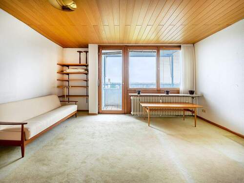 Wohnzimmer - 3 Zimmer Etagenwohnung zum Kaufen in Karlsruhe