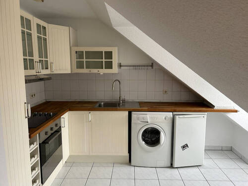 ... offener Küche mit EBK - Etagenwohnung mit 48,50 m&sup2; in Mainz zur Miete