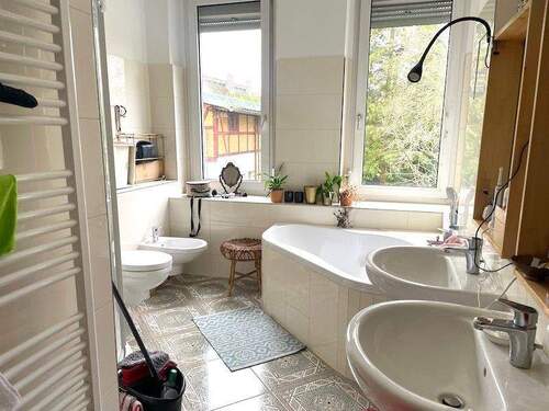 Bad 1 OG - Mehrfamilienhaus, Wohnhaus in Berlin