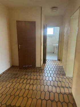 Flur - 3 Zimmer Etagenwohnung in Birkenfeld