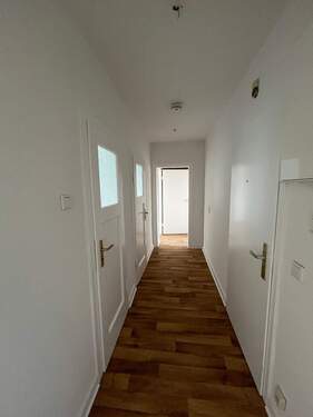 Eingansgbereich - Raumwunder mit Dachgeschoss-Extras - Ideal für Hobby-Gäste-Homeoffice