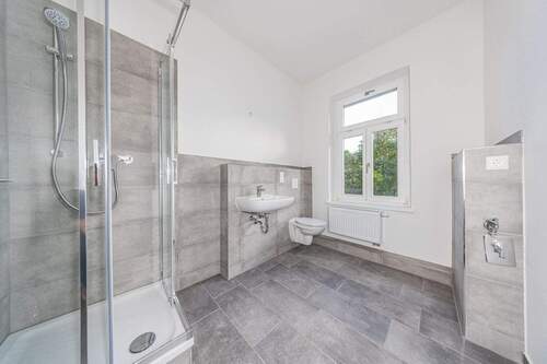 Das Badezimmer - 2 Zimmer Etagenwohnung in Leipzig