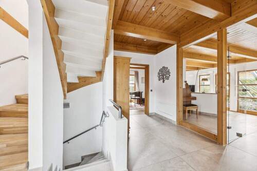 Eingangsbereich - Einfamilienhaus mit 157,00 m&sup2; in Bönnigheim zum Kaufen