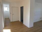 Eingangsbereich - 4 Zimmer Etagenwohnung zur Miete in Baiersdorf