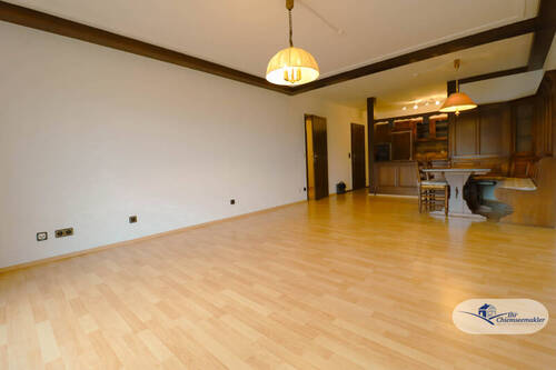 Wohn- Essbereich - Etagenwohnung mit 85,00 m&sup2; in Bernau am Chiemsee zum Kaufen