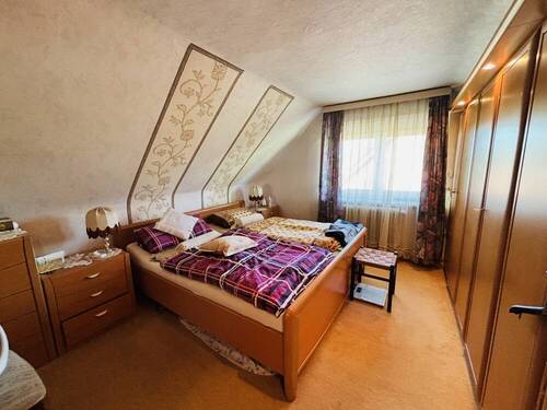 Schlafzimmer DG - 