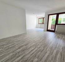 -- Stadtpark -- 2 Zimmer Wohnung mit EBK und Balkon -- - Nürnberg Maxfeld