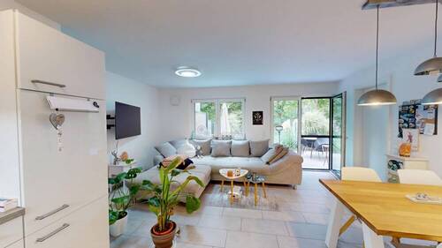Wohnzimmer - 2 Zimmer Etagenwohnung zur Miete in Neumarkt in der Oberpfalz
