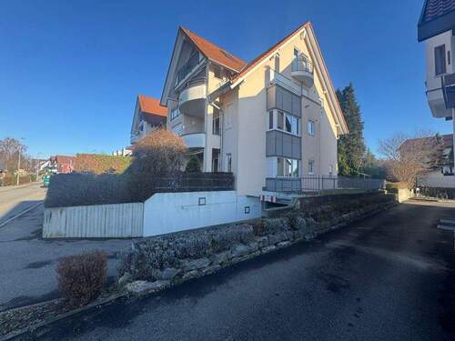 Hausansicht - 3 Zimmer Etagenwohnung zum Kaufen in Friedrichshafen