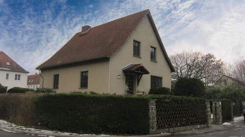 Vorderansicht - 4 Zimmer Einfamilienhaus zum Kaufen in Leipzig