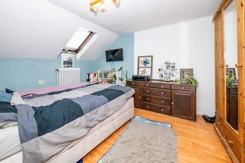 Schlafzimmer 1. OG - 