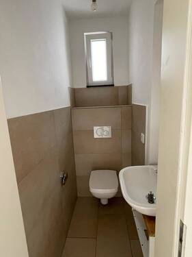 2c7b1661-c146-4977-9d93-17af4de81189(2) - 