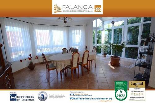 Titel Essbereich - Falanga Immobilien - RAUMWUNDER! Charmantes & gemütliches EFH mit reichlich Platz und Fernblick in Essenheim