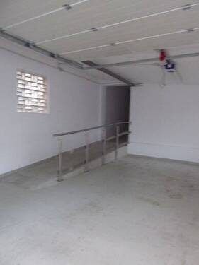 Garage mit direktem Wohnungszugang - 