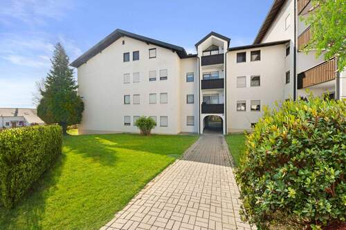 Hausansicht - 3 Zimmer Etagenwohnung in Eggenfelden