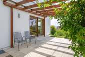 Terrasse mit Pergola - 