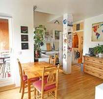 VERMIETETE EIGENTUMSWOHNUNG MIT LOGGIA UND STELLPLATZ SUCHT NEUEN EIGENTÜMER - Zierenberg