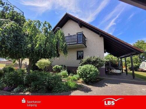 Ostansicht - Familiennest mit Charme - 269.000,00&nbsp;EUR Kaufpreis, ca.&nbsp; 137,00&nbsp;m&sup2;&nbsp;Wohnfl&auml;che