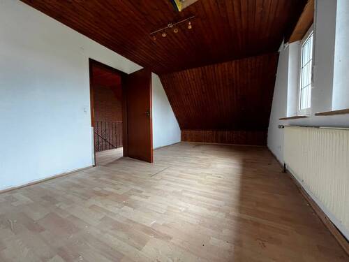 Schlafzimmer Dachgeschoss 2 - 