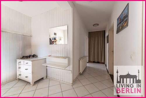 Flur - 3 Zimmer Einfamilienhaus in Berlin