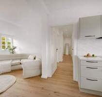 Provisionsfrei: Modernes Dachgeschoss im historischen Ambiente