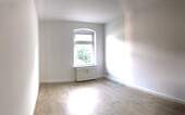 Helles leeres Zimmer - 
