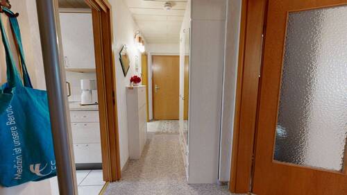 Eingangsbereich - 3 Zimmer Etagenwohnung zum Kaufen in Delitzsch