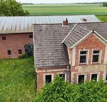 Großzügiger Resthof mit Baugrundstück und Weideflächen, vielseitige Möglichkeiten in naturnaher Lage - Averlak
