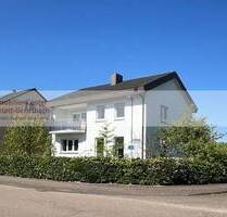 Charmantes Haus mit Einliegerwohnung in ruhiger Lage von Durmersheim - viel Platz, Blick ins Grüne!