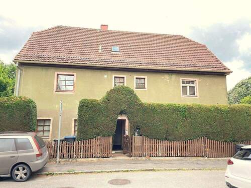 Hausansicht - Einfamilienhaus mit 200,00 m&sup2; in Dresden / Klotzsche zum Kaufen