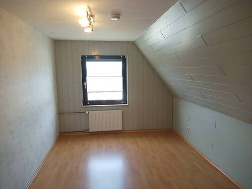 Zimmer 1 Dachgeschoss - 