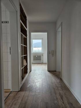 Flur - 2 Zimmer Etagenwohnung zur Miete in Miltenberg