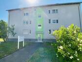 Hausansicht - 3-Zimmer ETW mit Balkon mit Blick ins Grüne, Stellplatz und Kellerabteil
