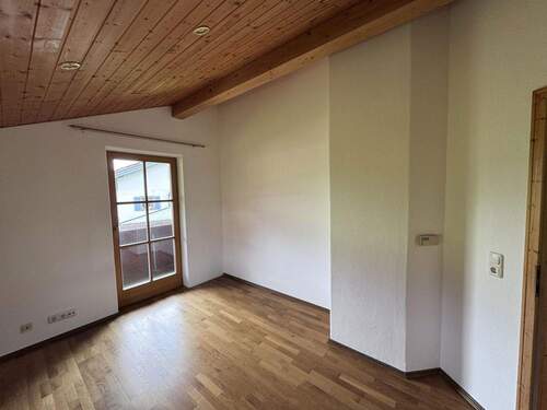 3. Zimmer m. Balkonaustritt OG - 
