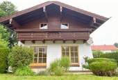 Blick v. Garten aufs Haus - freistehendes Einfamilienhaus (voll unterkellert) mit Blick auf die Berge