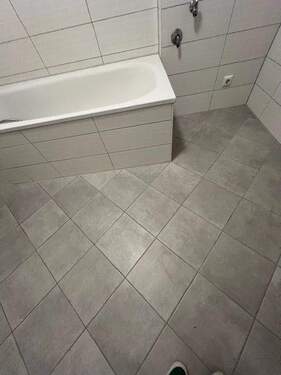 Fußboden im Badezimmer.jpg - 