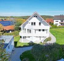 Exklusives Einfamilienhaus mit Einliegerwohnung in ruhiger und attraktiver Lage - Lappersdorf Lorenzen