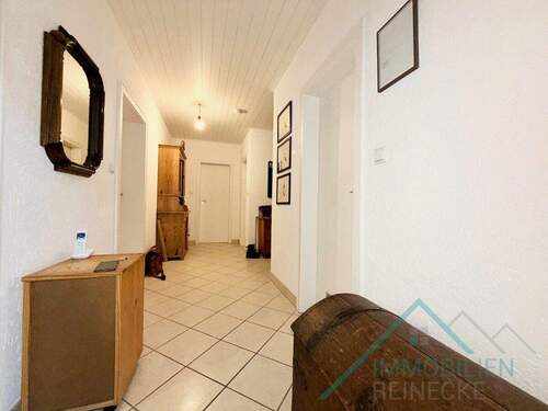 Flur - Etagenwohnung mit 78,00 m&sup2; in Iserlohn zum Kaufen