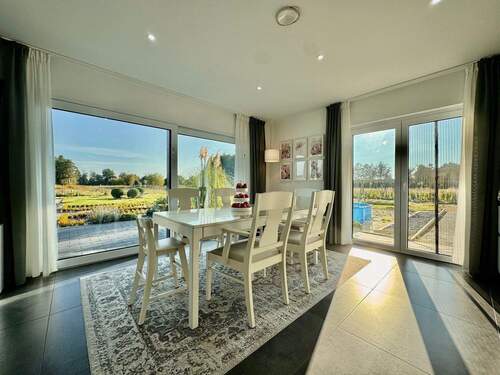 Wohn- und Essbereich - 