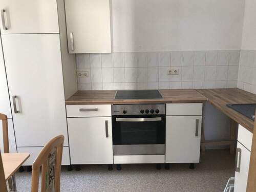 Küche - 2 Zimmer Wohnung mit Balkon, Einbauküche und noch viel mehr - ab 01.05.2026