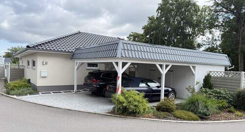 Hausansicht Straßenseite - 4 Zimmer Einfamilienhaus zum Kaufen in Augustusburg / Grünberg