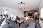 Wohnzimmer - Etagenwohnung mit 105,00 m&sup2; in Kornwestheim zum Kaufen