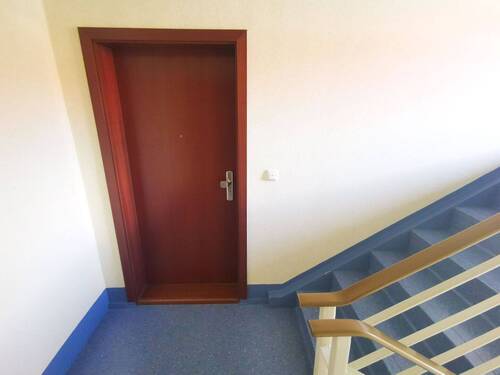 Wohnungstür - Etagenwohnung mit 61,00 m² in Weißenfels zum Kaufen
