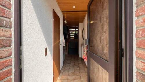 Hauseingang - 4 Zimmer Einfamilienhaus zum Kaufen in Stolberg (Rheinland)