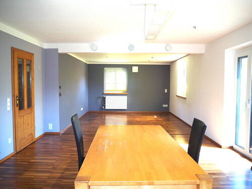 Das Wohn-/Eßzimmer - 